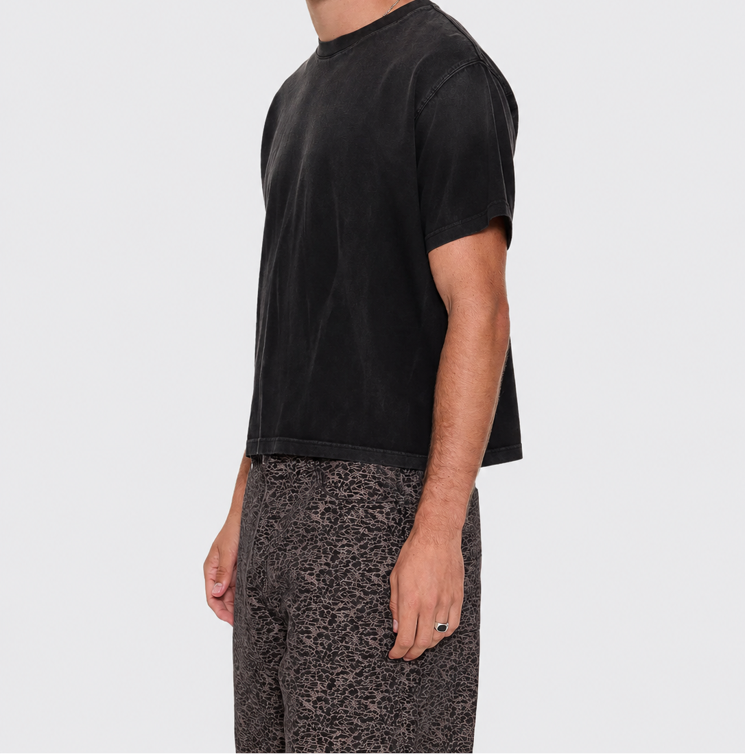 ALEXANDRE Men's Dark Faded Splatter Natural Occurrence Cropped Tee