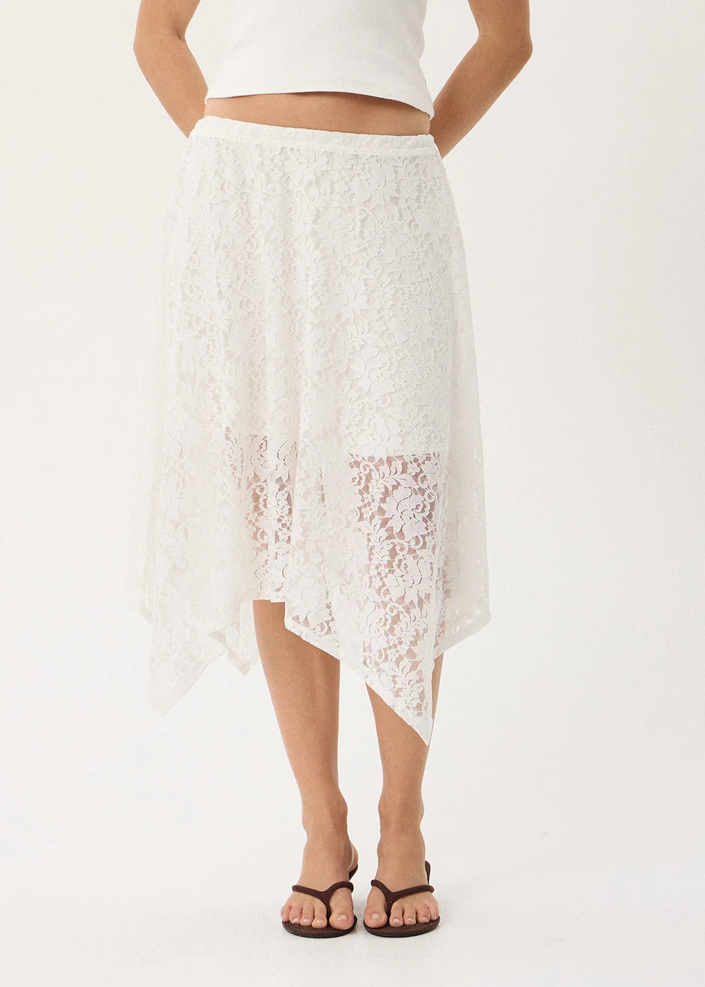 ISADORA Women's White Natalia Lace Asymmetric Handkerchief Skirt