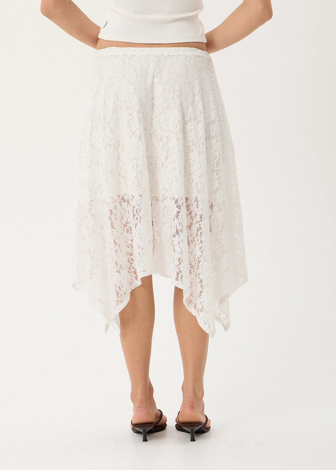 ISADORA Women's White Natalia Lace Asymmetric Handkerchief Skirt