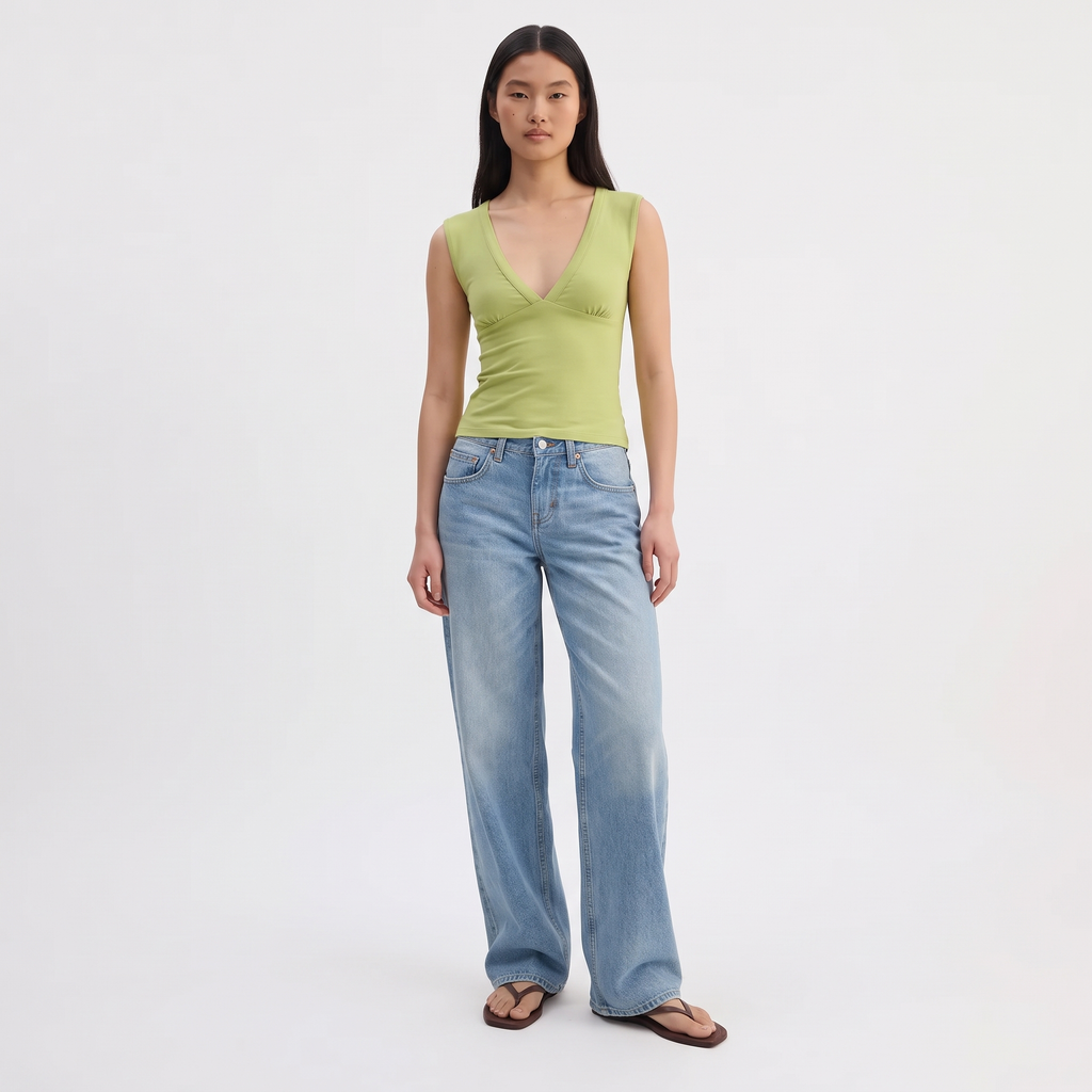 AMÉLIE Women's Apple Green Emberly Plunge Neck Crop Top