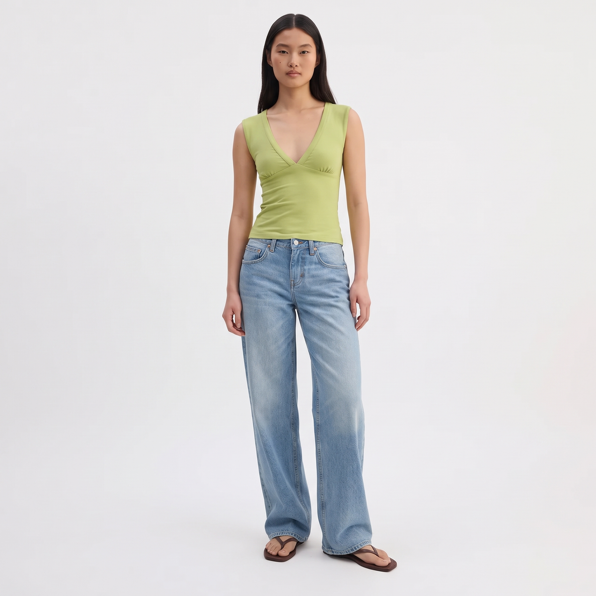 AMÉLIE Women's Apple Green Emberly Plunge Neck Crop Top