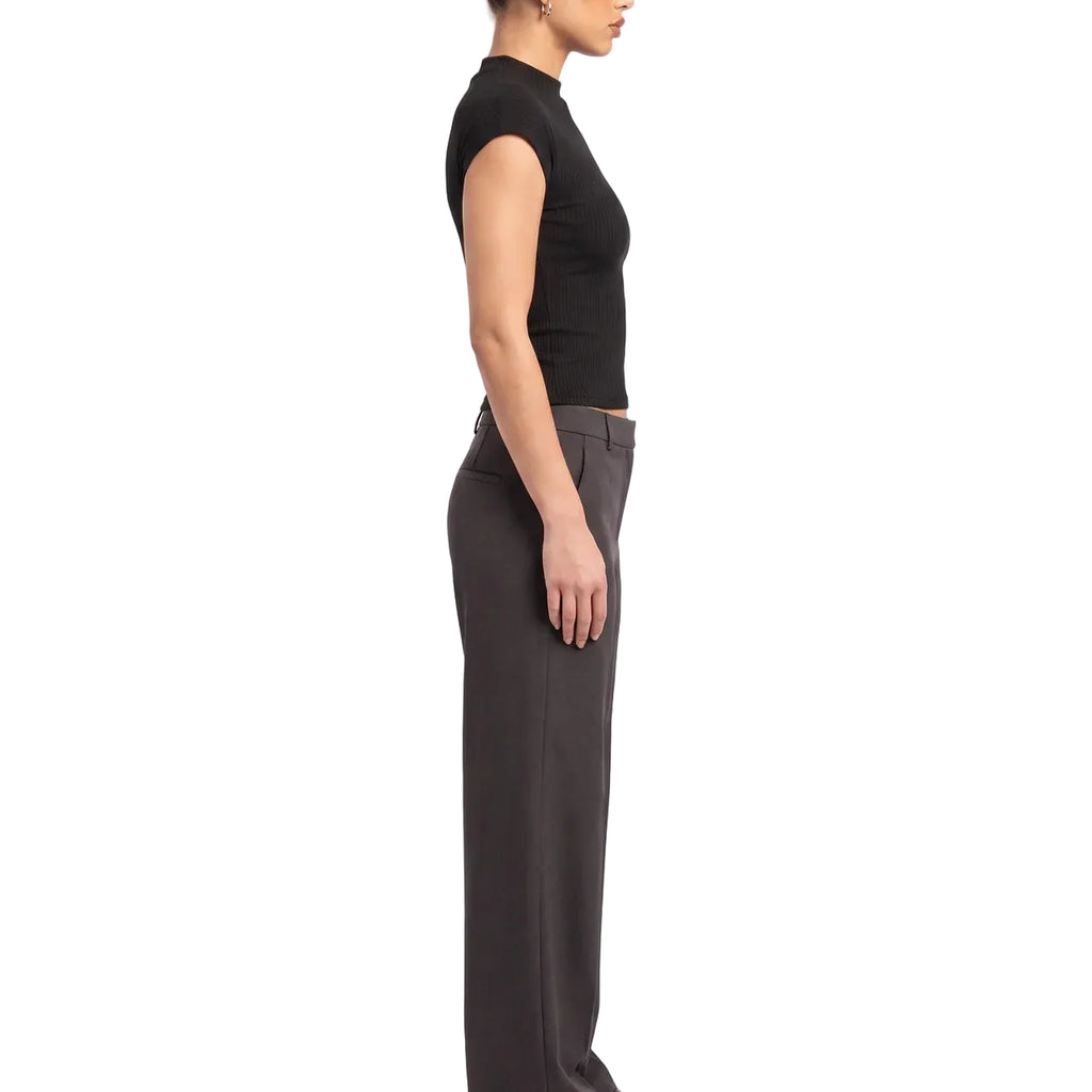 AMÉLIE Women's Black Seersucker Strapless Textured Crop Top