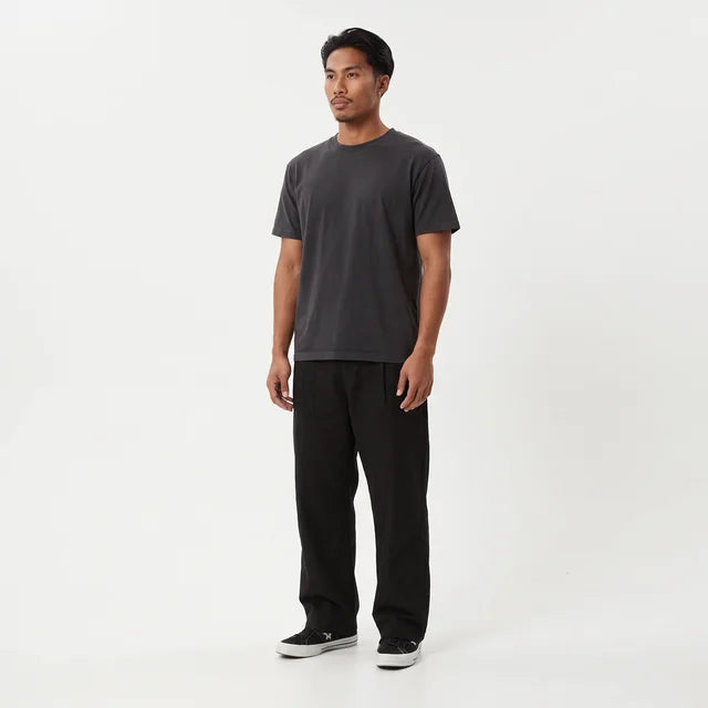 VALENTIN Men's Black Glider Relaxed Fit Pleated Trousers