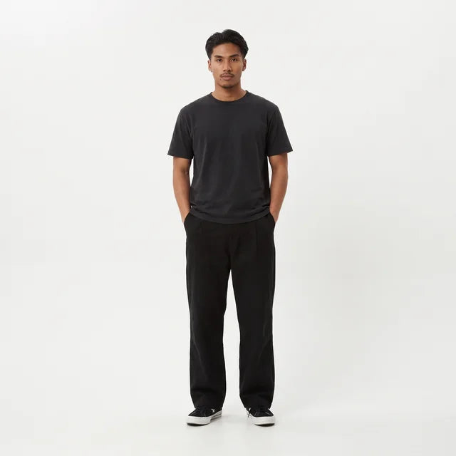 VALENTIN Men's Black Glider Relaxed Fit Pleated Trousers