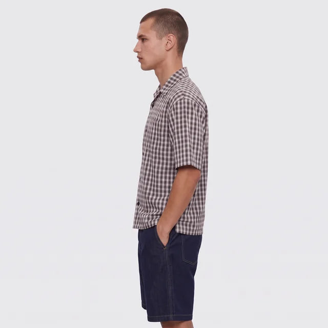 SANTIAGO Men's Black Stagger Cropped Short Sleeve Shirt