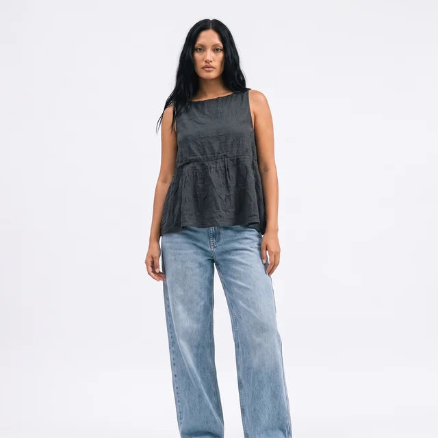 AMÉLIE Women's Crinkle Black Indi Strapless Tube Top